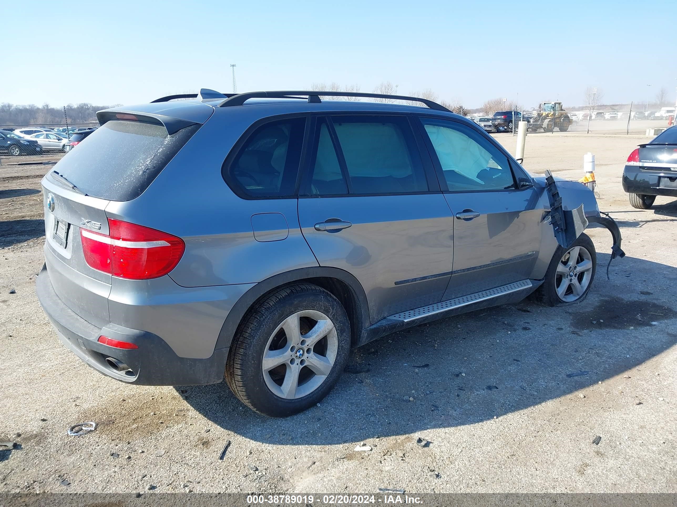 Photo 3 VIN: 5UXFE43558L001843 - BMW X5 