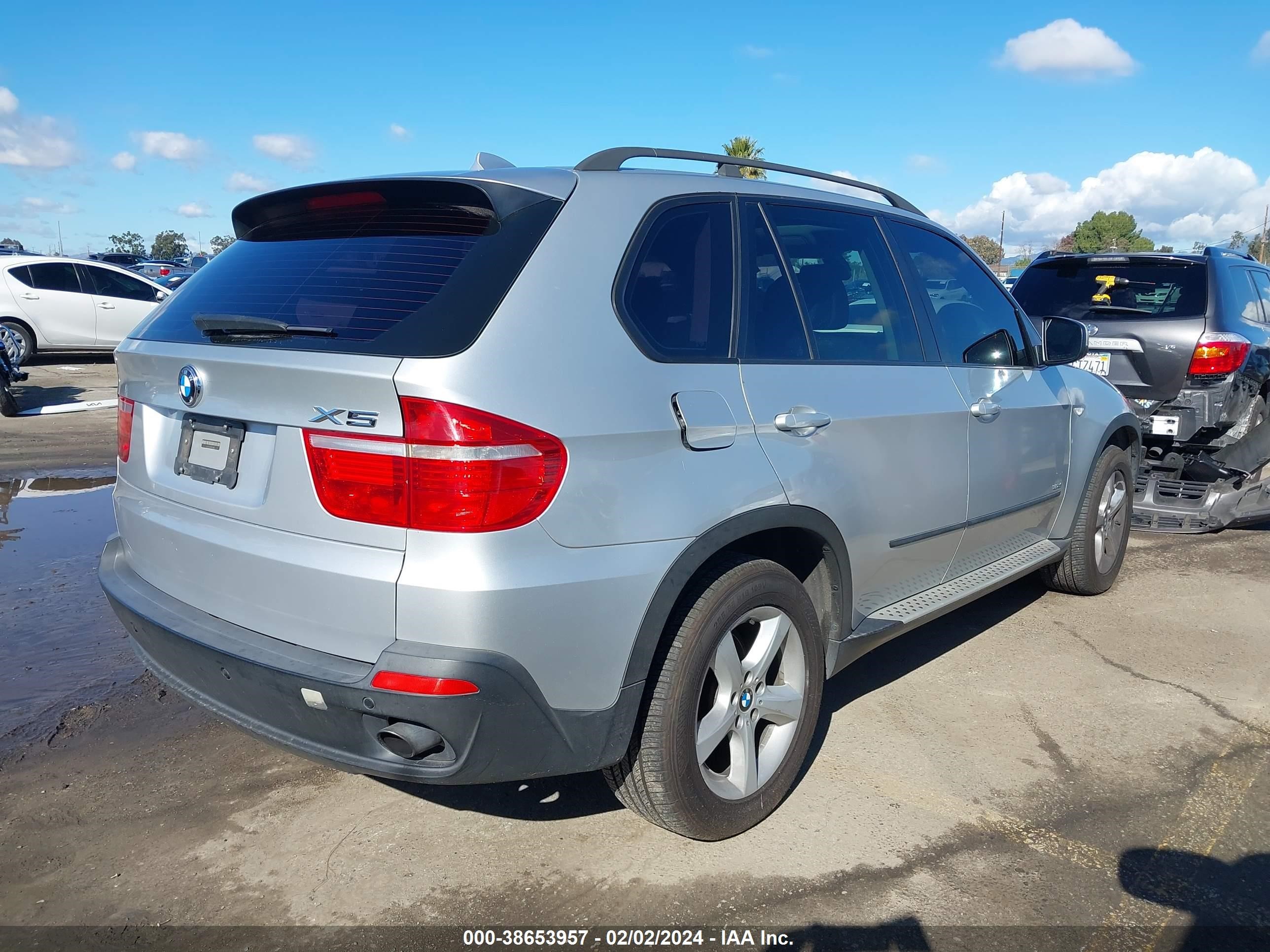 Photo 3 VIN: 5UXFE43568L023043 - BMW X5 