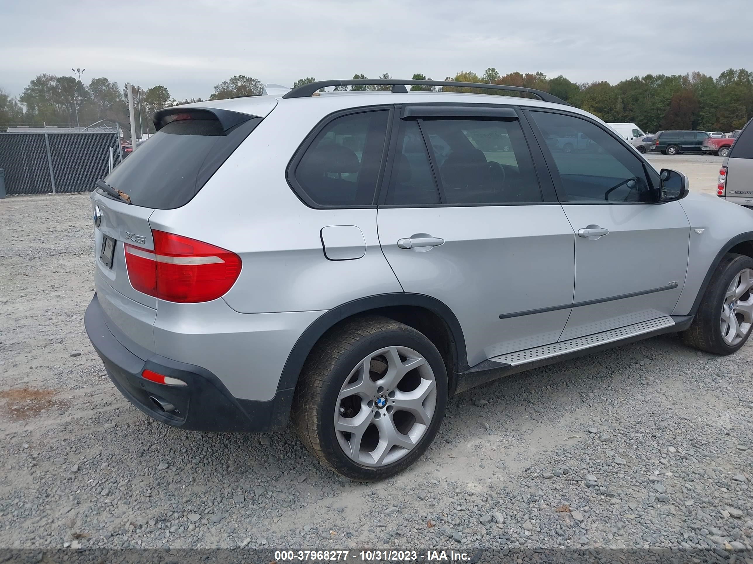 Photo 3 VIN: 5UXFE43578L028770 - BMW X5 