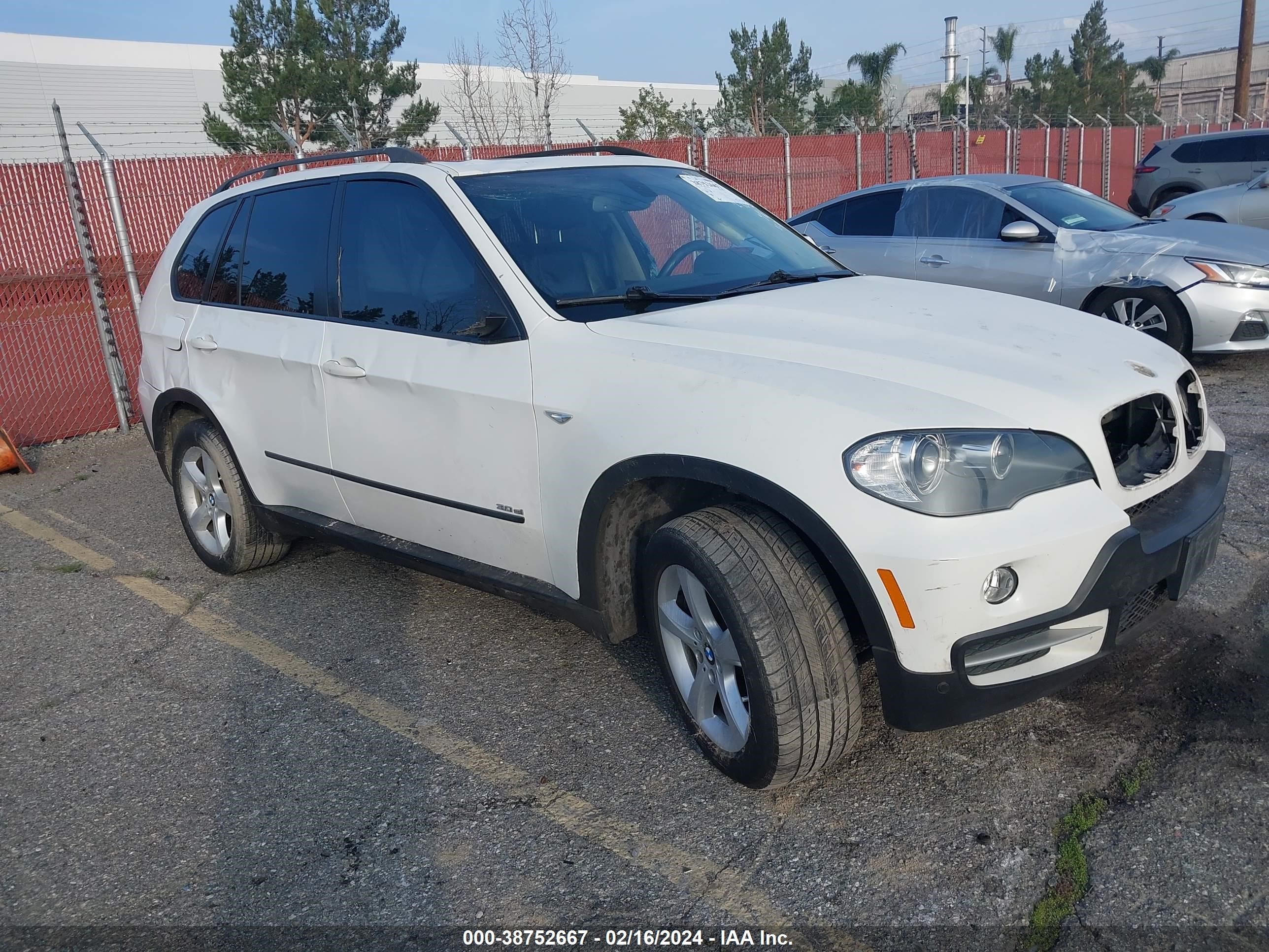 Photo 0 VIN: 5UXFE43588L033721 - BMW X5 