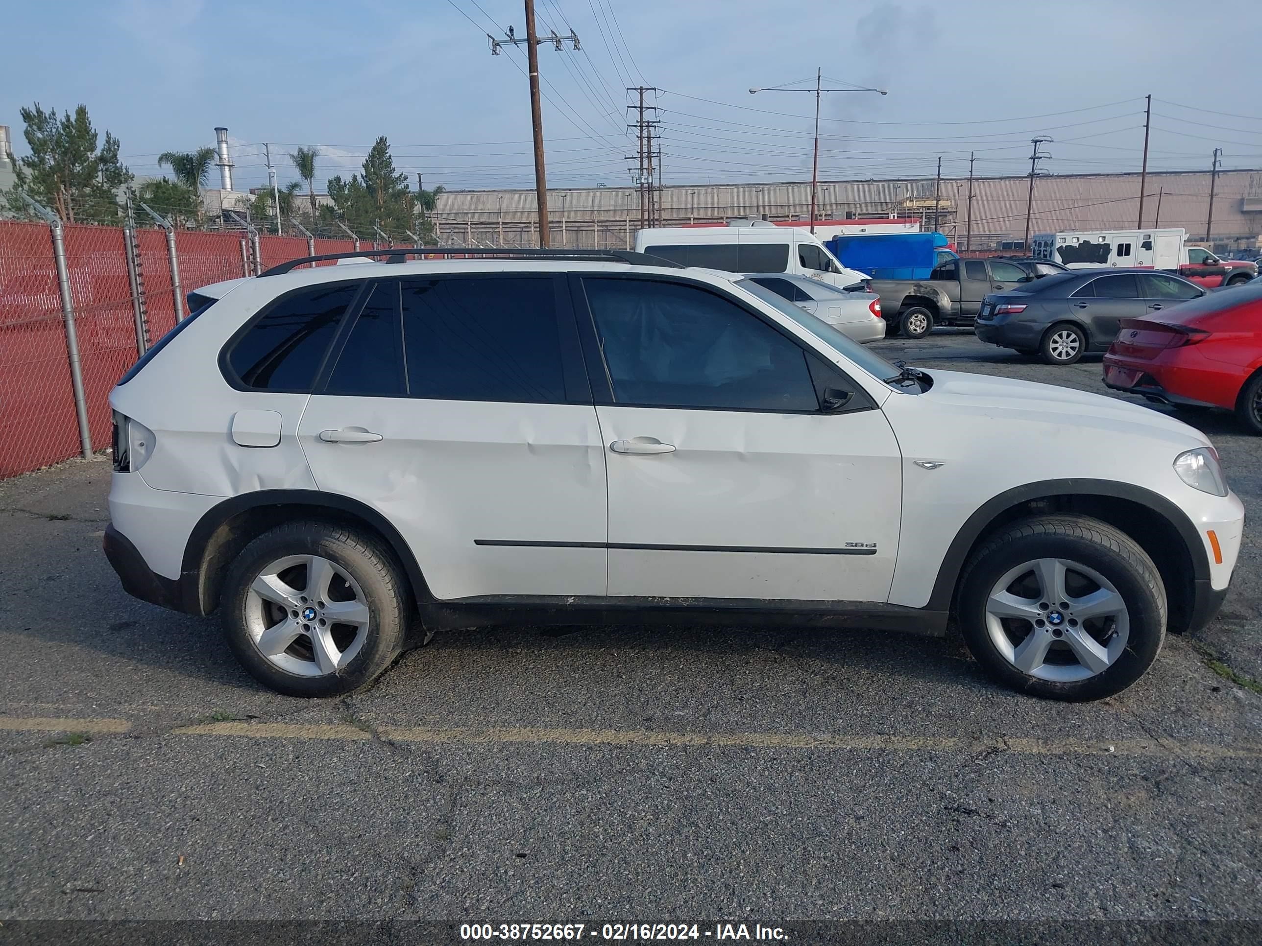 Photo 12 VIN: 5UXFE43588L033721 - BMW X5 