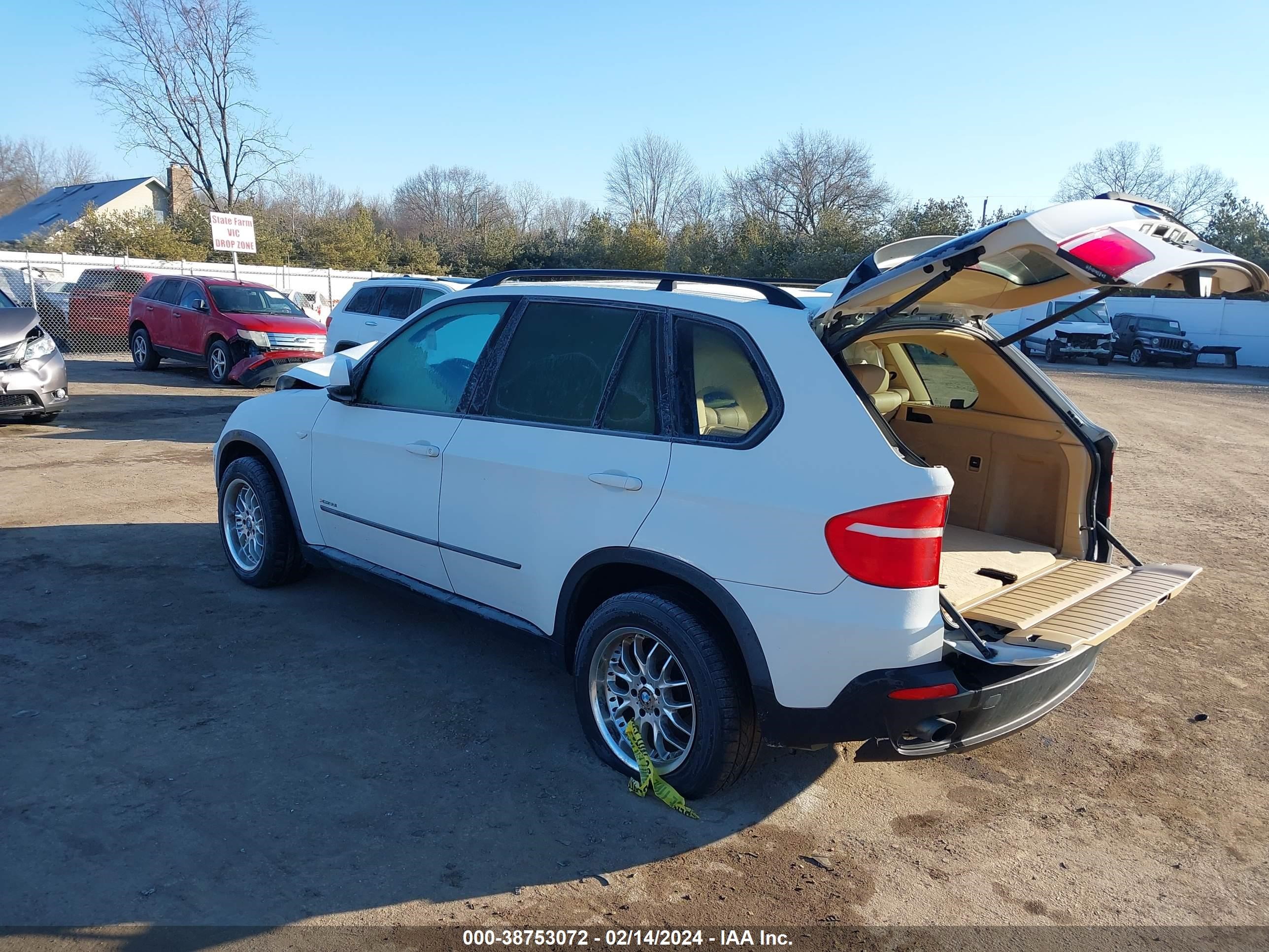 Photo 2 VIN: 5UXFE43599L266055 - BMW X5 