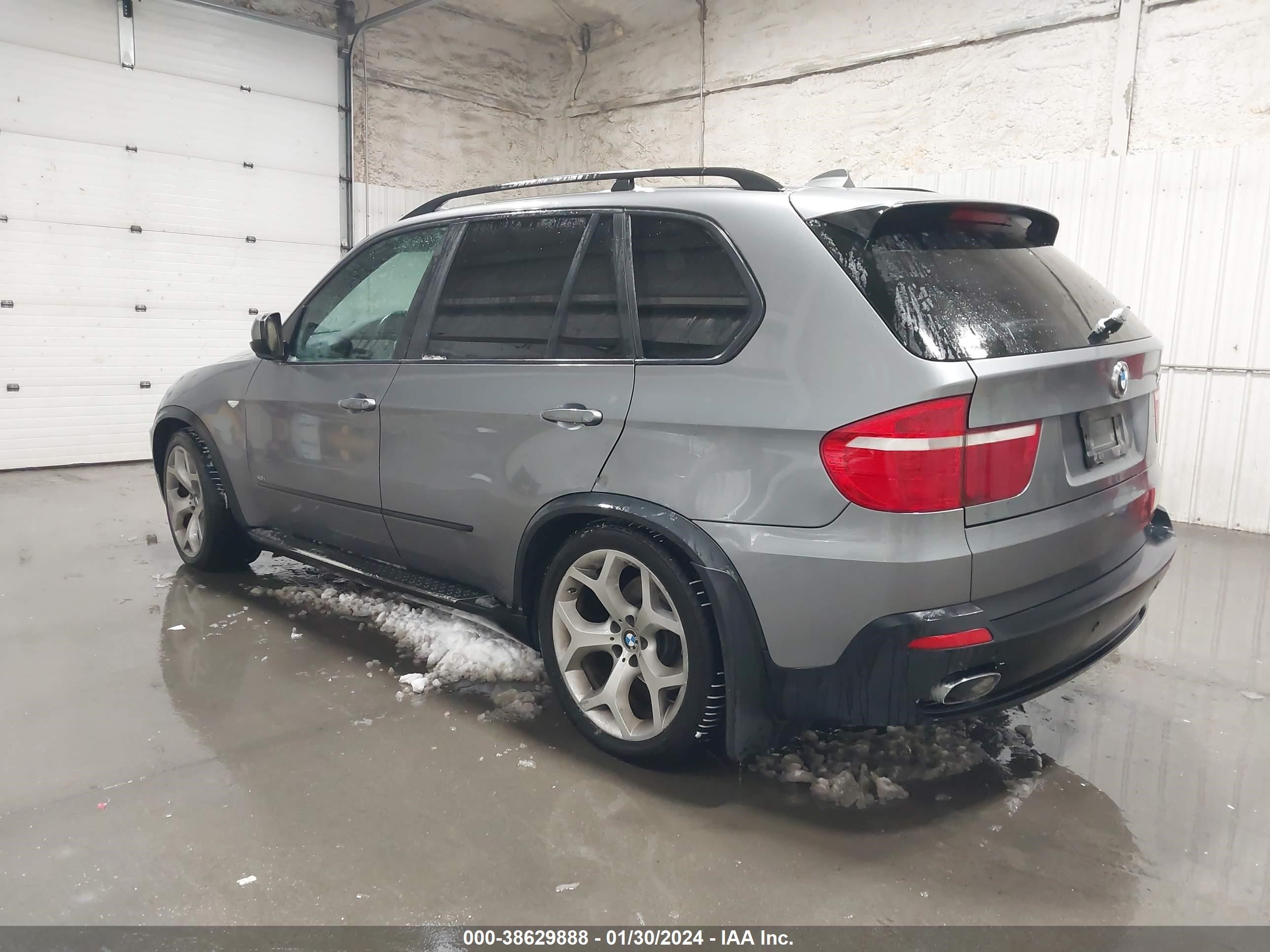 Photo 2 VIN: 5UXFE83507LZ45300 - BMW X5 