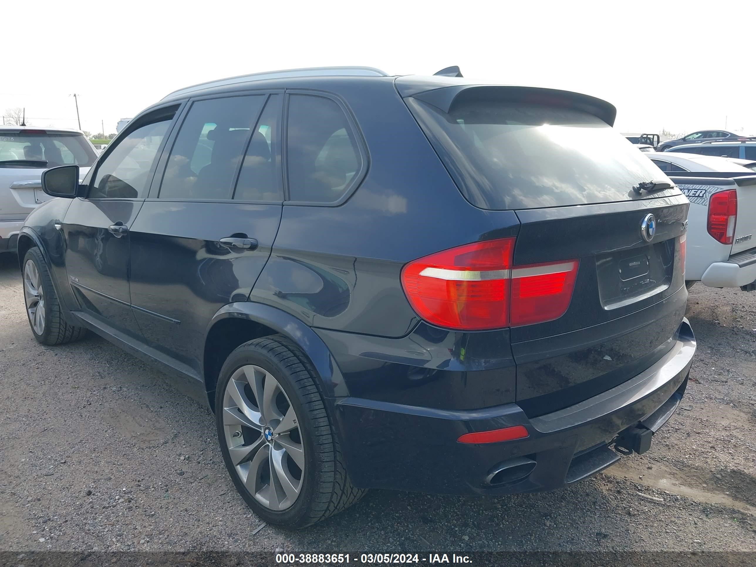 Photo 2 VIN: 5UXFE83519L309844 - BMW X5 