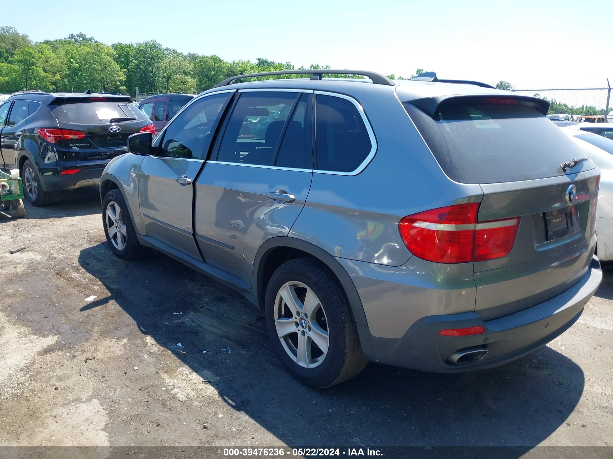 Photo 2 VIN: 5UXFE83537LZ44576 - BMW X5 