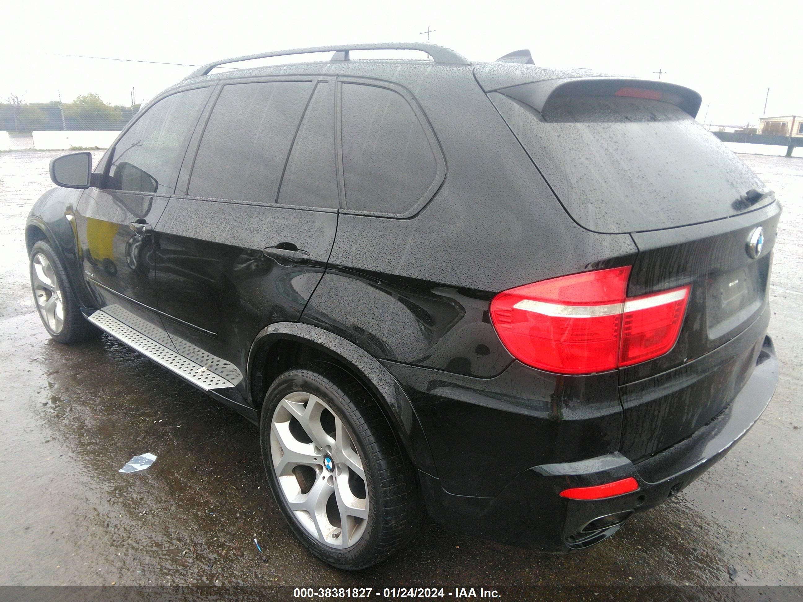 Photo 2 VIN: 5UXFE83539L308193 - BMW X5 