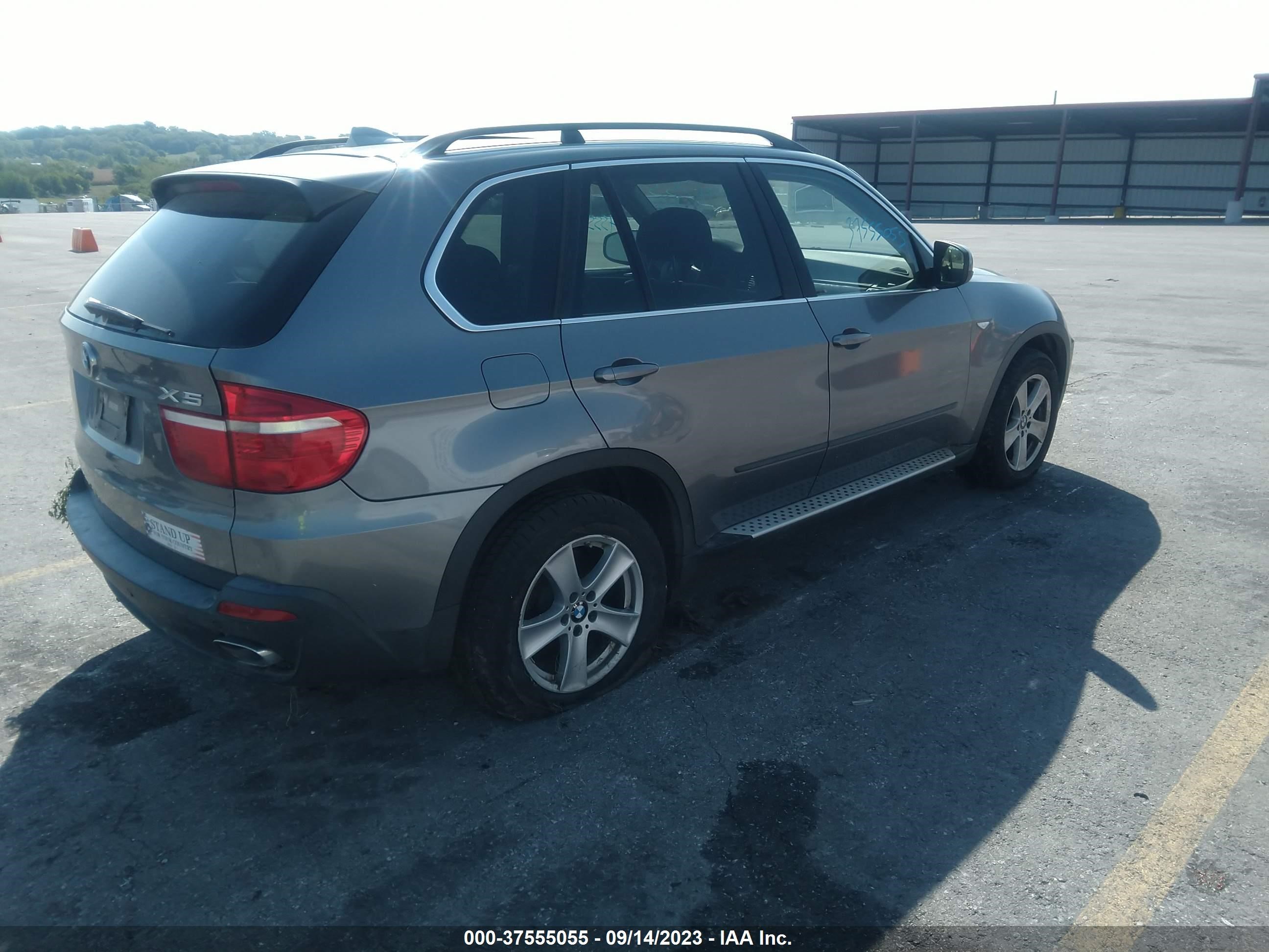 Photo 3 VIN: 5UXFE83549L309370 - BMW X5 