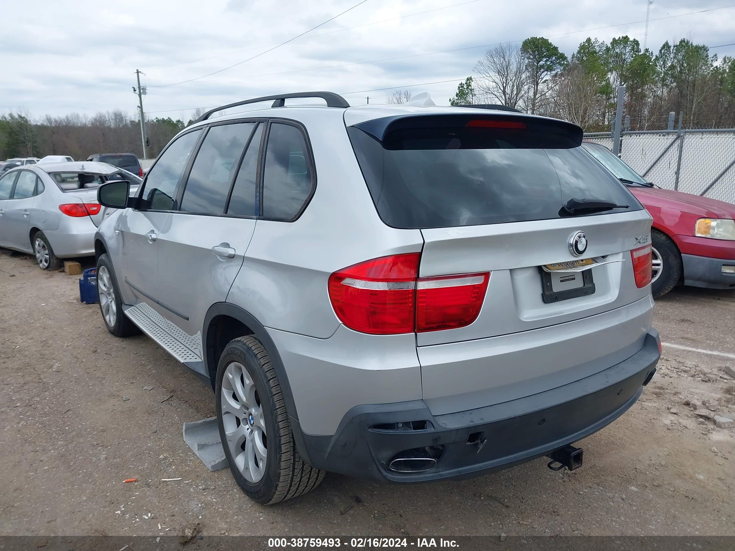 Photo 2 VIN: 5UXFE83587LZ43200 - BMW X5 