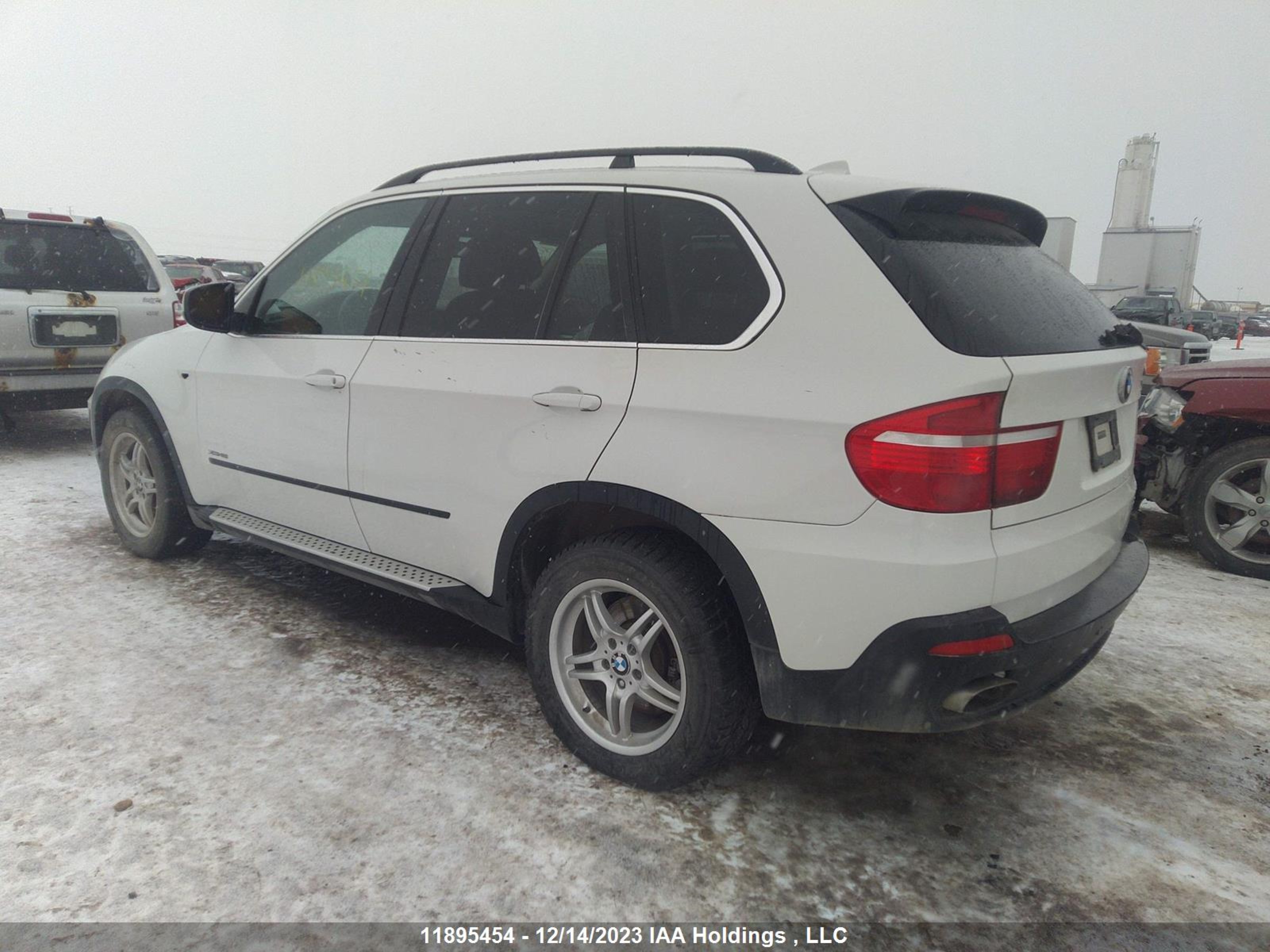 Photo 2 VIN: 5UXFE8C52AL311820 - BMW X5 