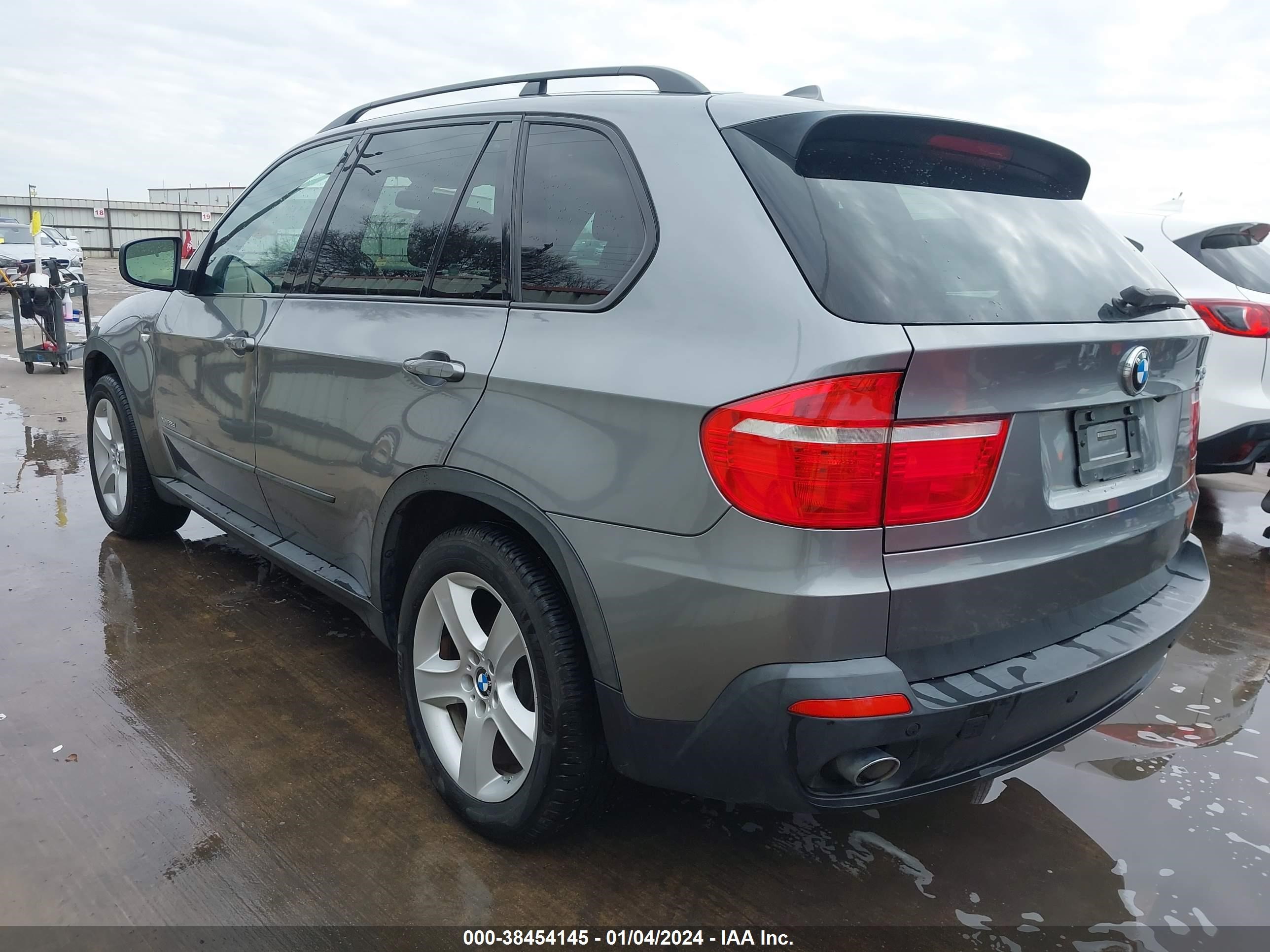 Photo 2 VIN: 5UXFF03509LJ98346 - BMW X5 