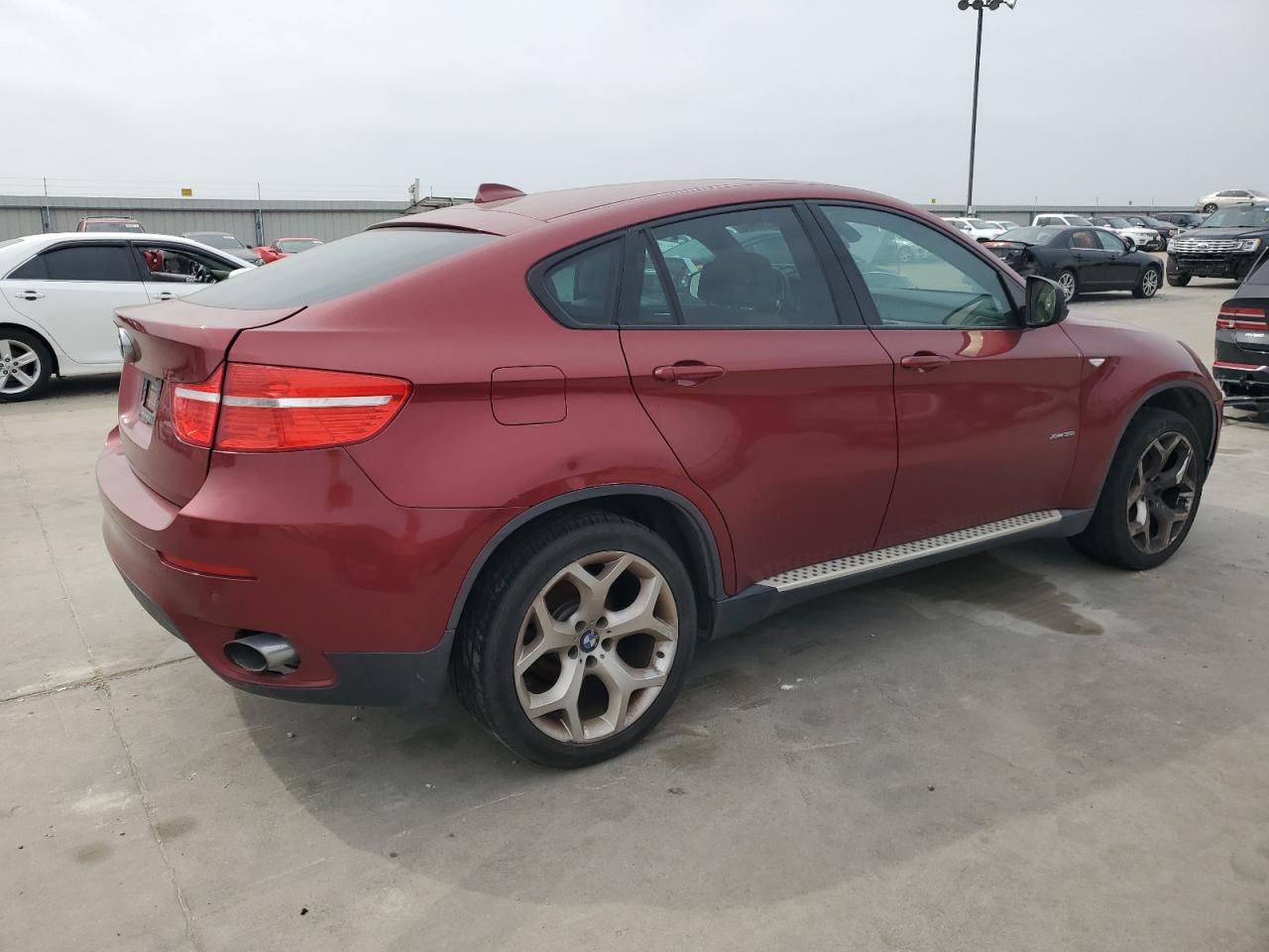 Photo 2 VIN: 5UXFG2C50BLX05213 - BMW X6 