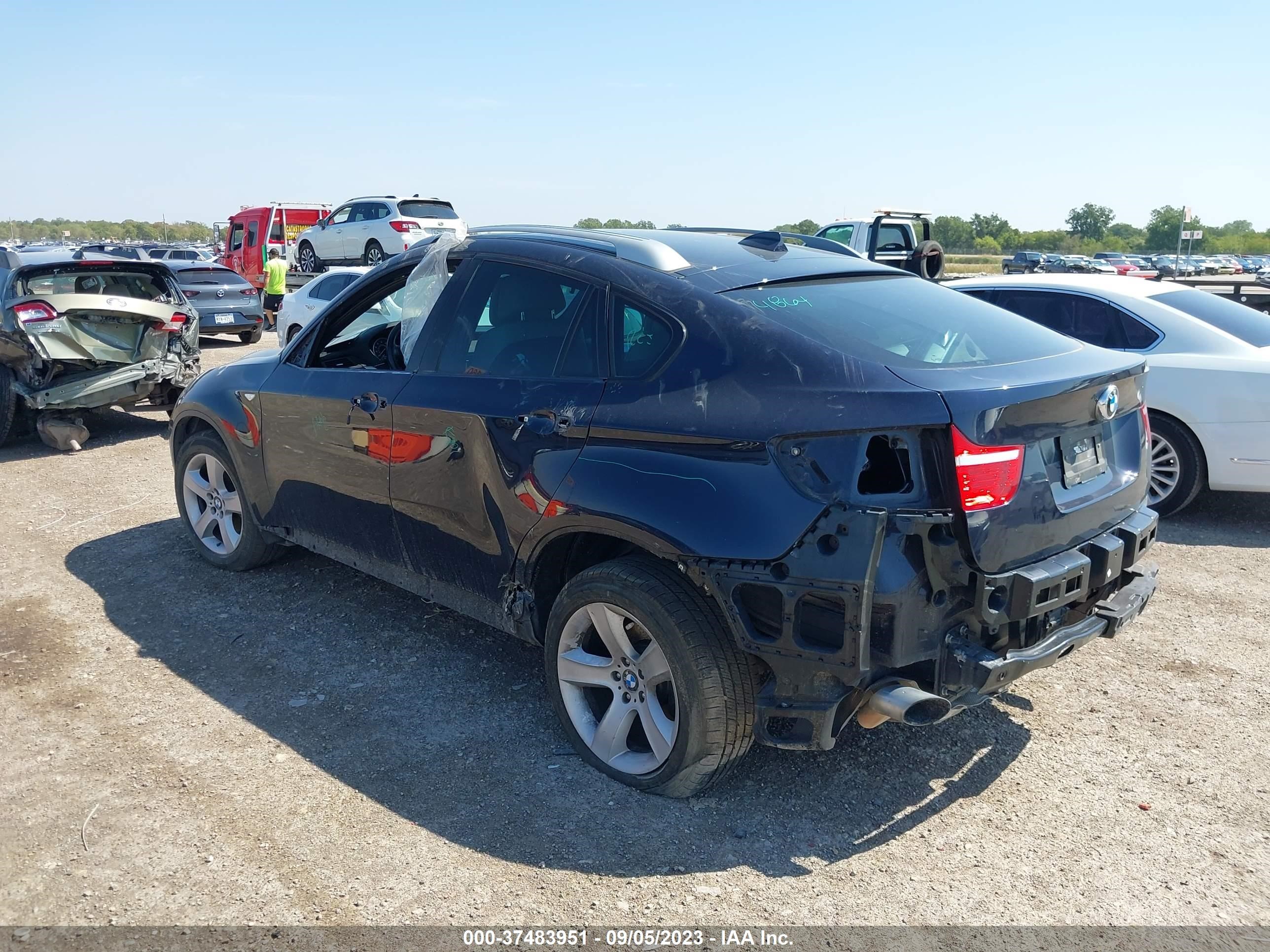 Photo 2 VIN: 5UXFG2C50CL780267 - BMW X6 