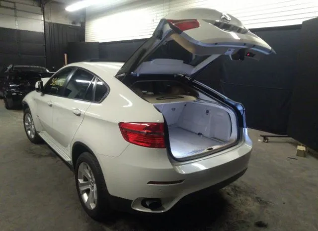 Photo 2 VIN: 5UXFG2C59BLX06103 - BMW X6 