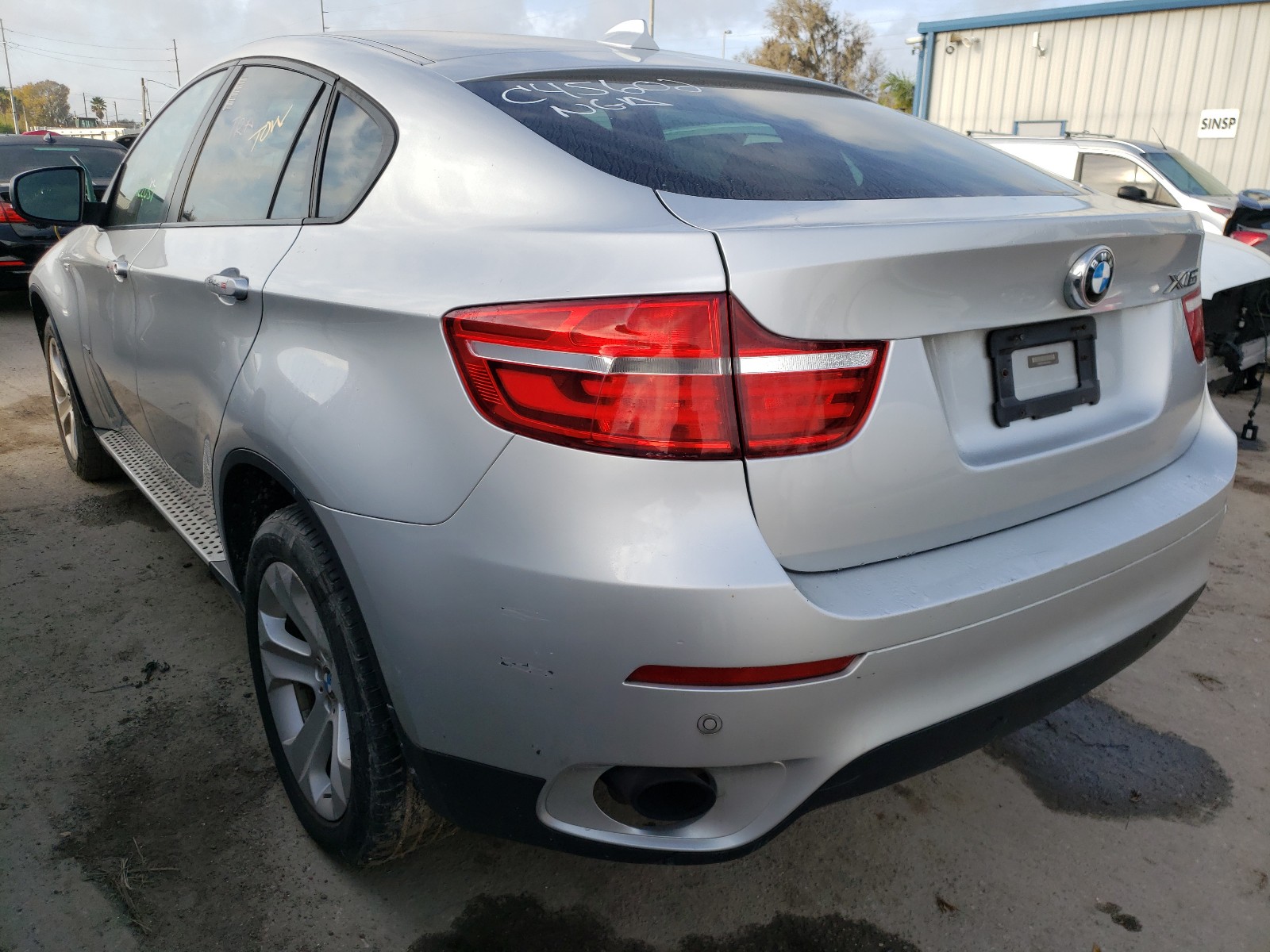 Photo 2 VIN: 5UXFG2C5XE0C45602 - BMW X6 