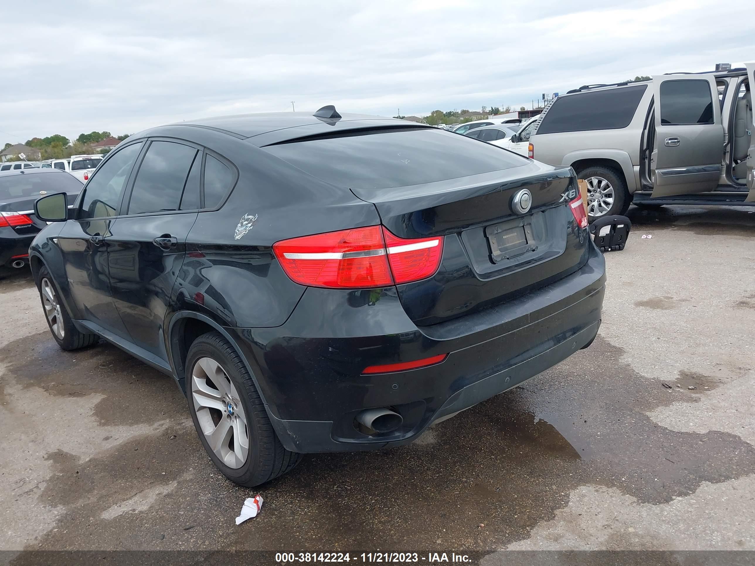 Photo 2 VIN: 5UXFG43549L222622 - BMW X6 