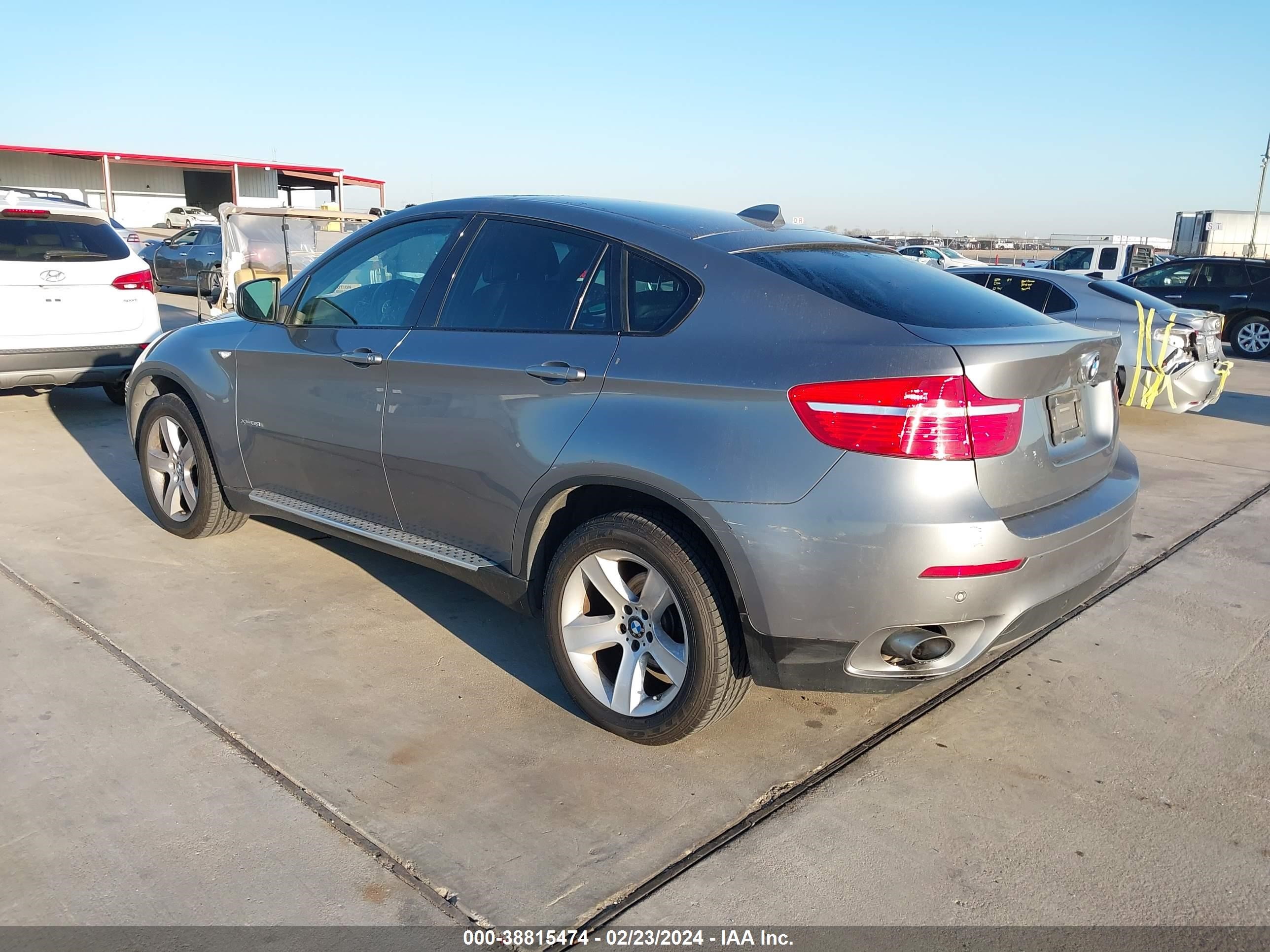 Photo 2 VIN: 5UXFG43589L222364 - BMW X6 