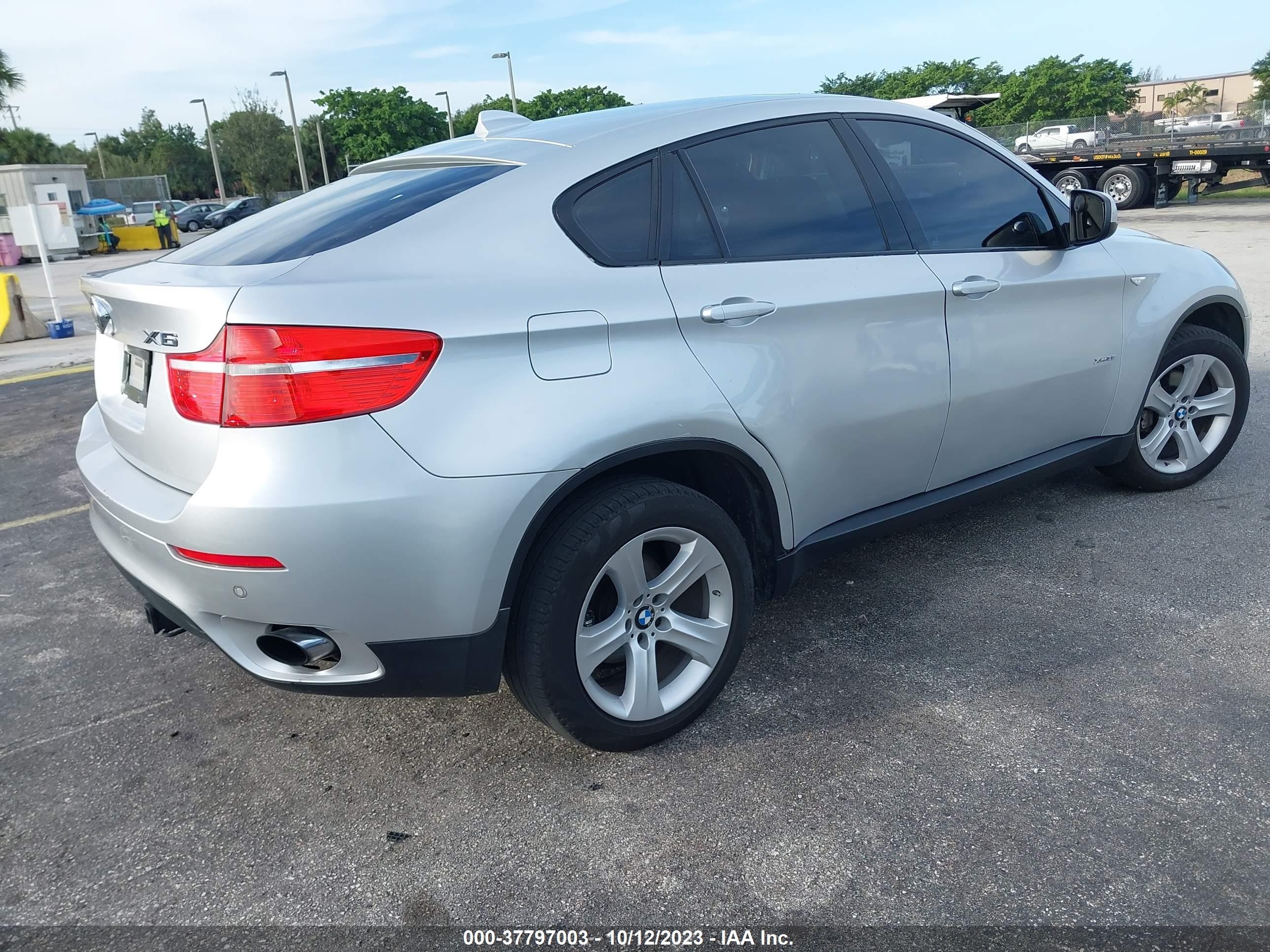 Photo 3 VIN: 5UXFG4C57AL225521 - BMW X6 