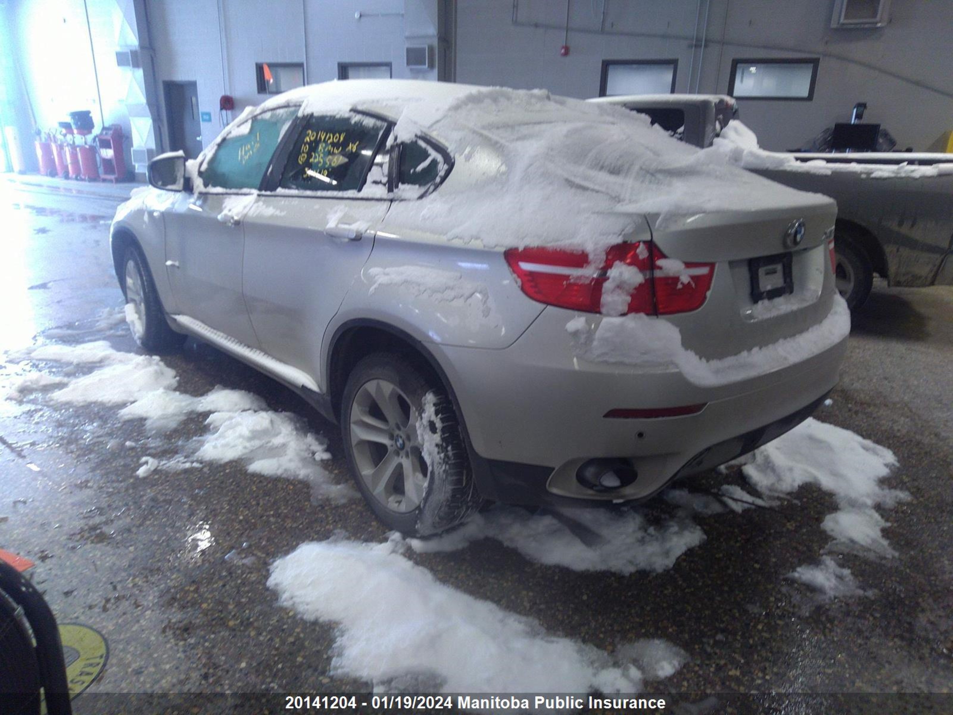 Photo 2 VIN: 5UXFG4C58AL225561 - BMW X6 