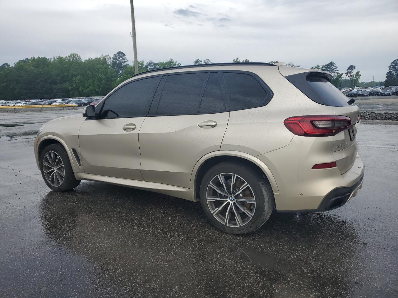 Photo 1 VIN: 5UXJU2C50KLN65568 - BMW X5 