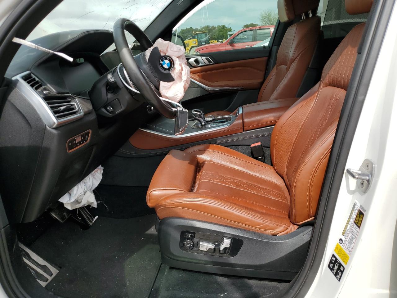 Photo 6 VIN: 5UXJU2C57KLB15547 - BMW X5 