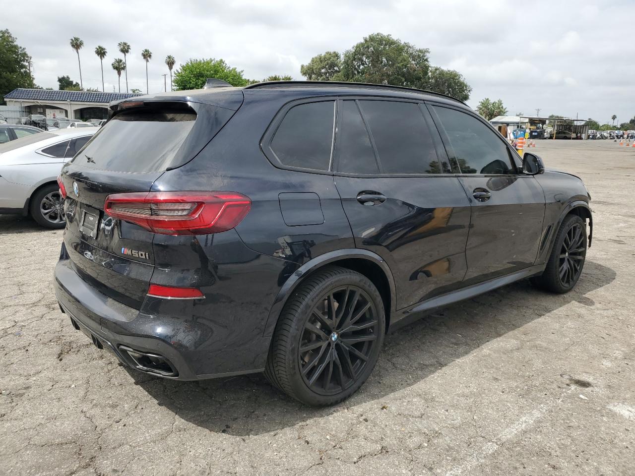 Photo 2 VIN: 5UXJU4C06L9B19619 - BMW X5 