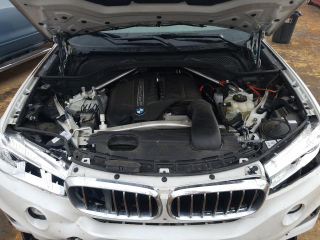 Photo 6 VIN: 5UXKR0C30H0V80879 - BMW X5 