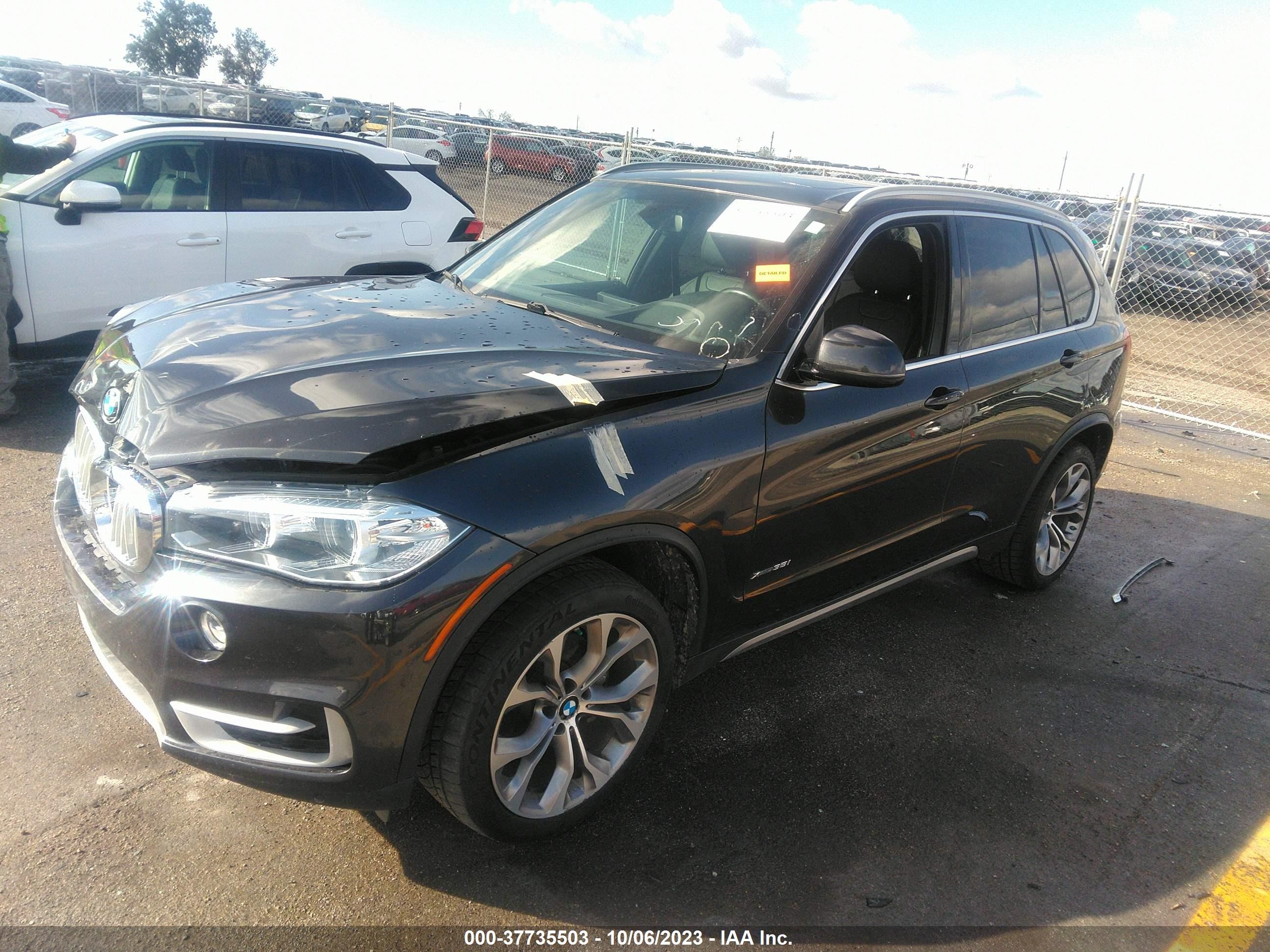 Photo 1 VIN: 5UXKR0C31H0V80745 - BMW X5 