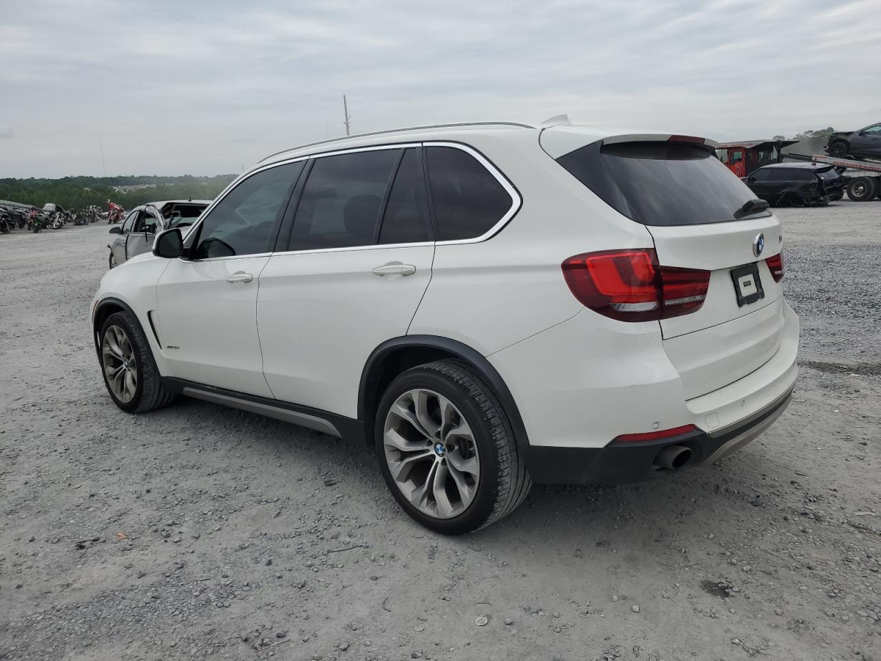 Photo 1 VIN: 5UXKR0C32H0V83086 - BMW X5 