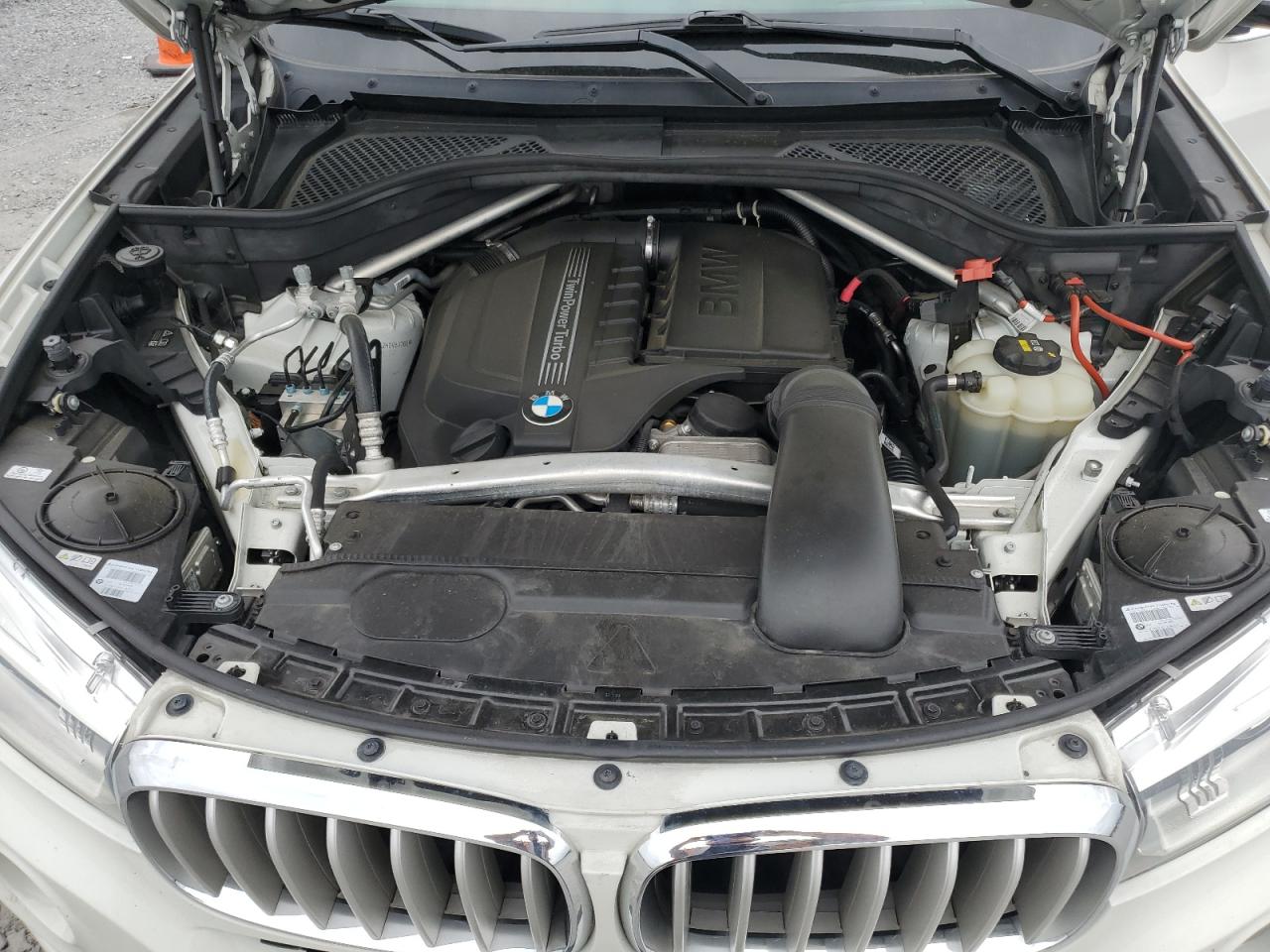 Photo 10 VIN: 5UXKR0C32H0V83086 - BMW X5 