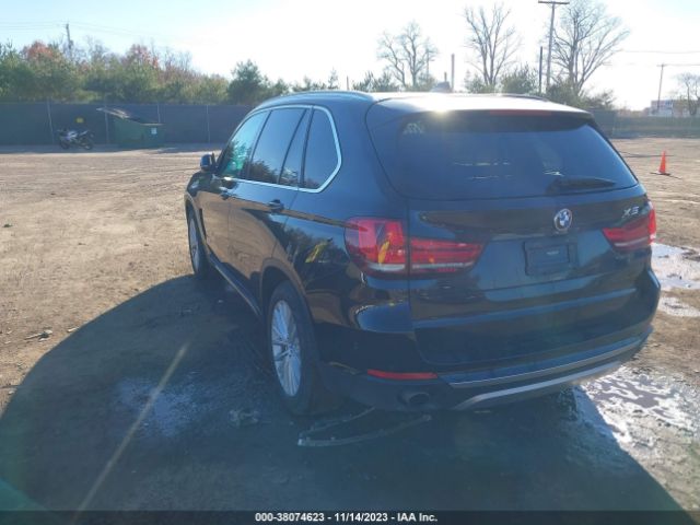 Photo 2 VIN: 5UXKR0C33H0X77738 - BMW X5 