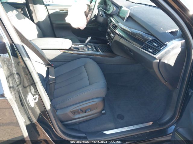 Photo 4 VIN: 5UXKR0C33H0X77738 - BMW X5 