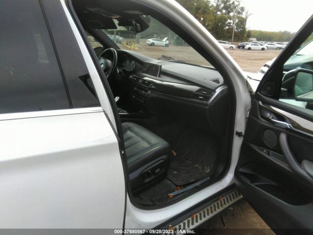 Photo 4 VIN: 5UXKR0C33H0X77819 - BMW X5 