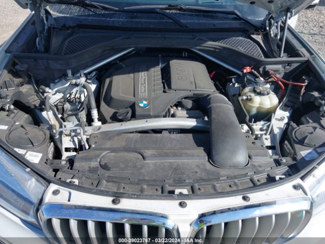 Photo 9 VIN: 5UXKR0C34H0X77618 - BMW X5 