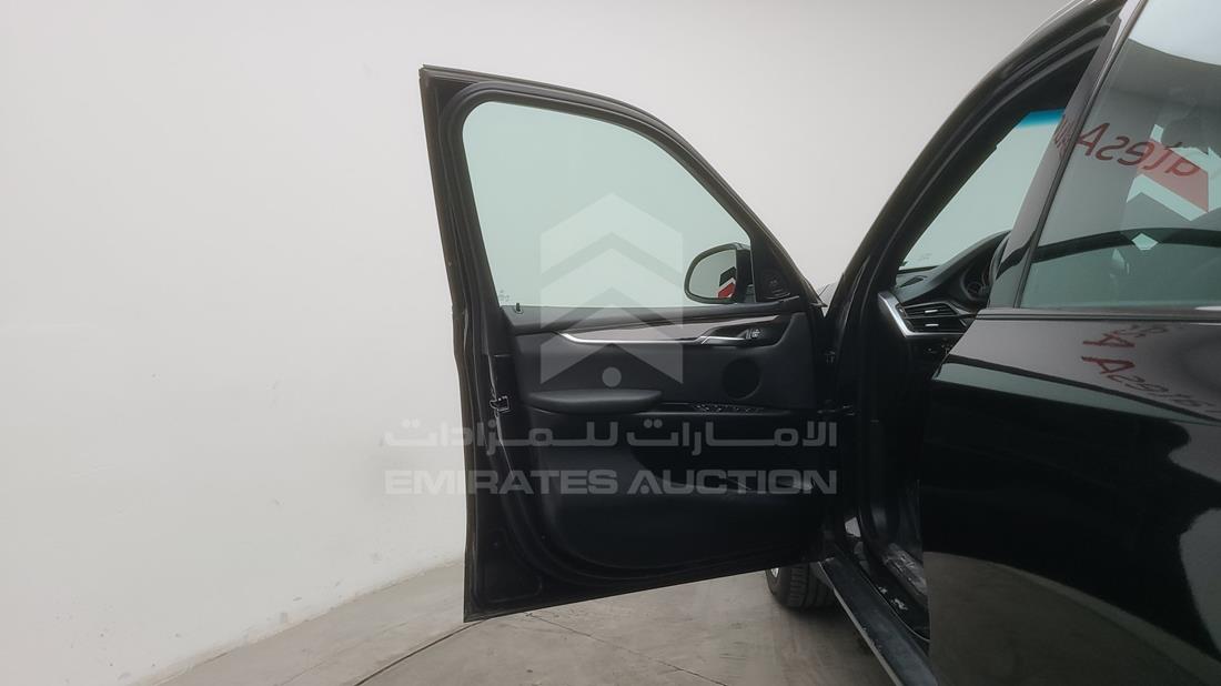 Photo 15 VIN: 5UXKR0C37H0V77168 - BMW X5 