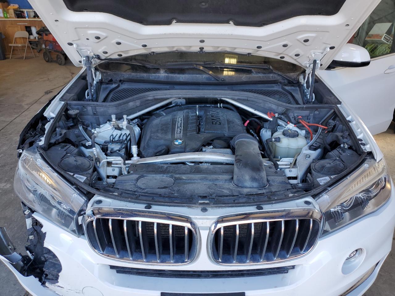 Photo 11 VIN: 5UXKR0C38H0V71377 - BMW X5 