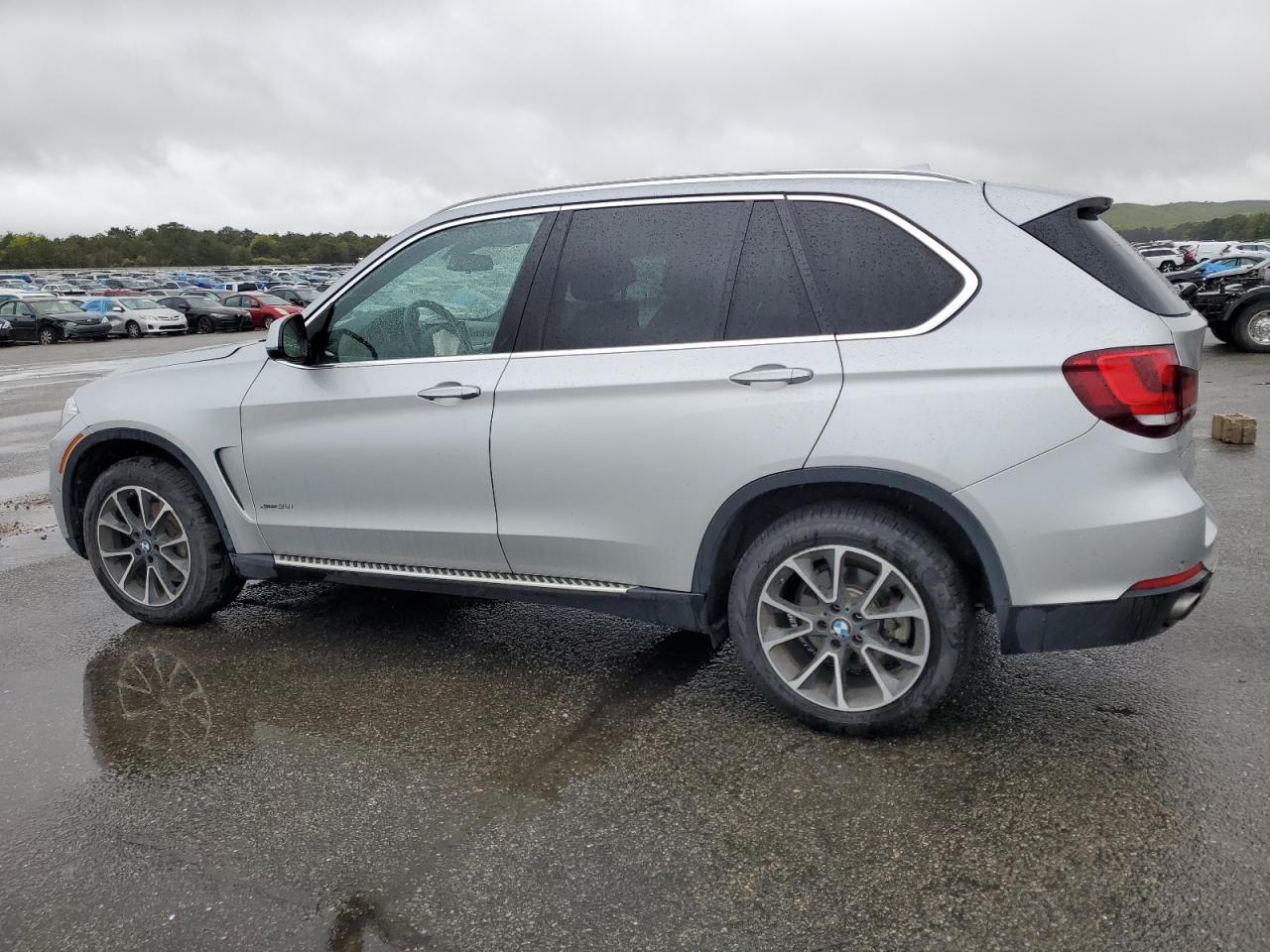 Photo 1 VIN: 5UXKR0C3XH0V72871 - BMW X5 