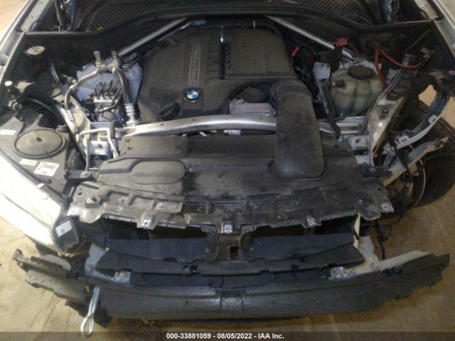 Photo 9 VIN: 5UXKR0C3XH0X77820 - BMW X5 