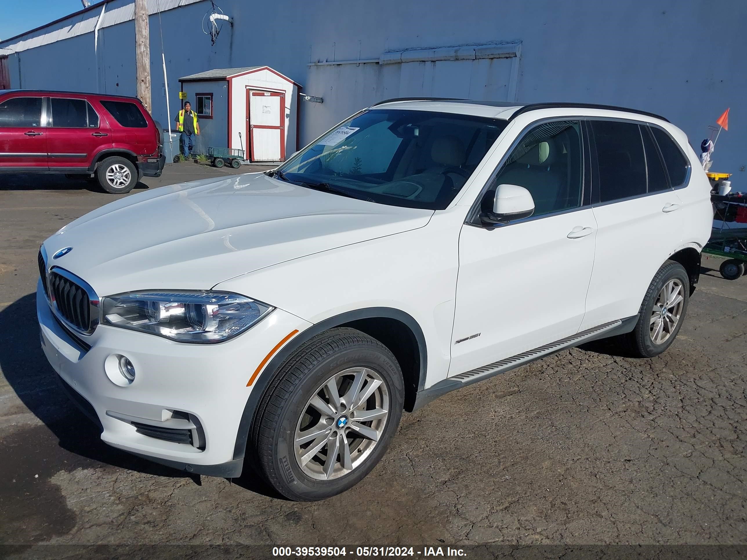 Photo 1 VIN: 5UXKR0C50F0K66793 - BMW X5 