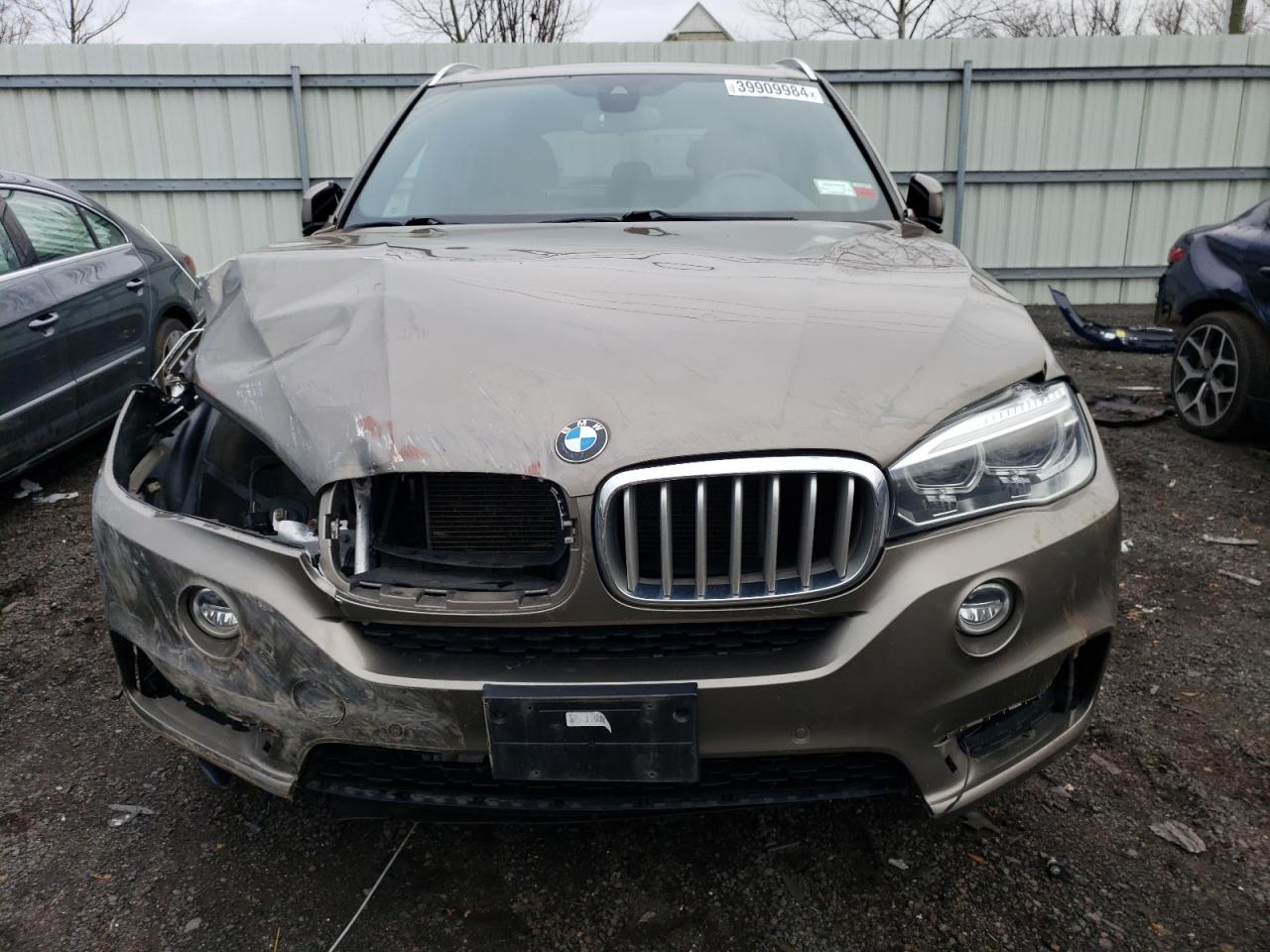 Photo 4 VIN: 5UXKR0C50J0X90390 - BMW X5 