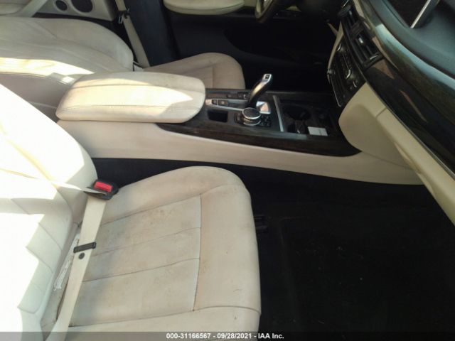 Photo 4 VIN: 5UXKR0C51F0P03863 - BMW X5 