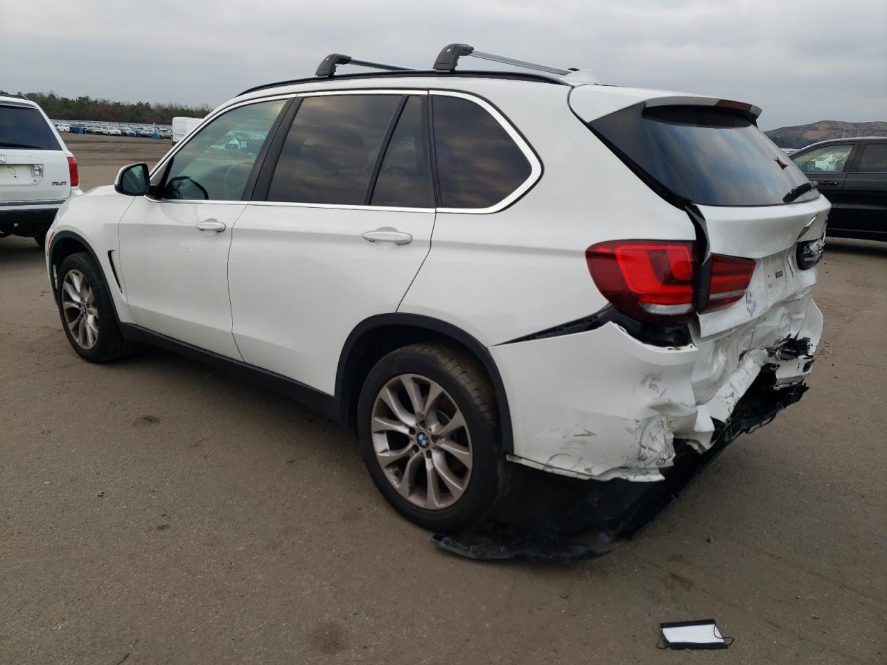 Photo 1 VIN: 5UXKR0C51G0P30160 - BMW X5 