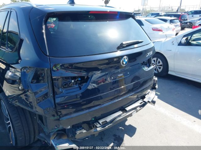 Photo 5 VIN: 5UXKR0C51J0X99731 - BMW X5 