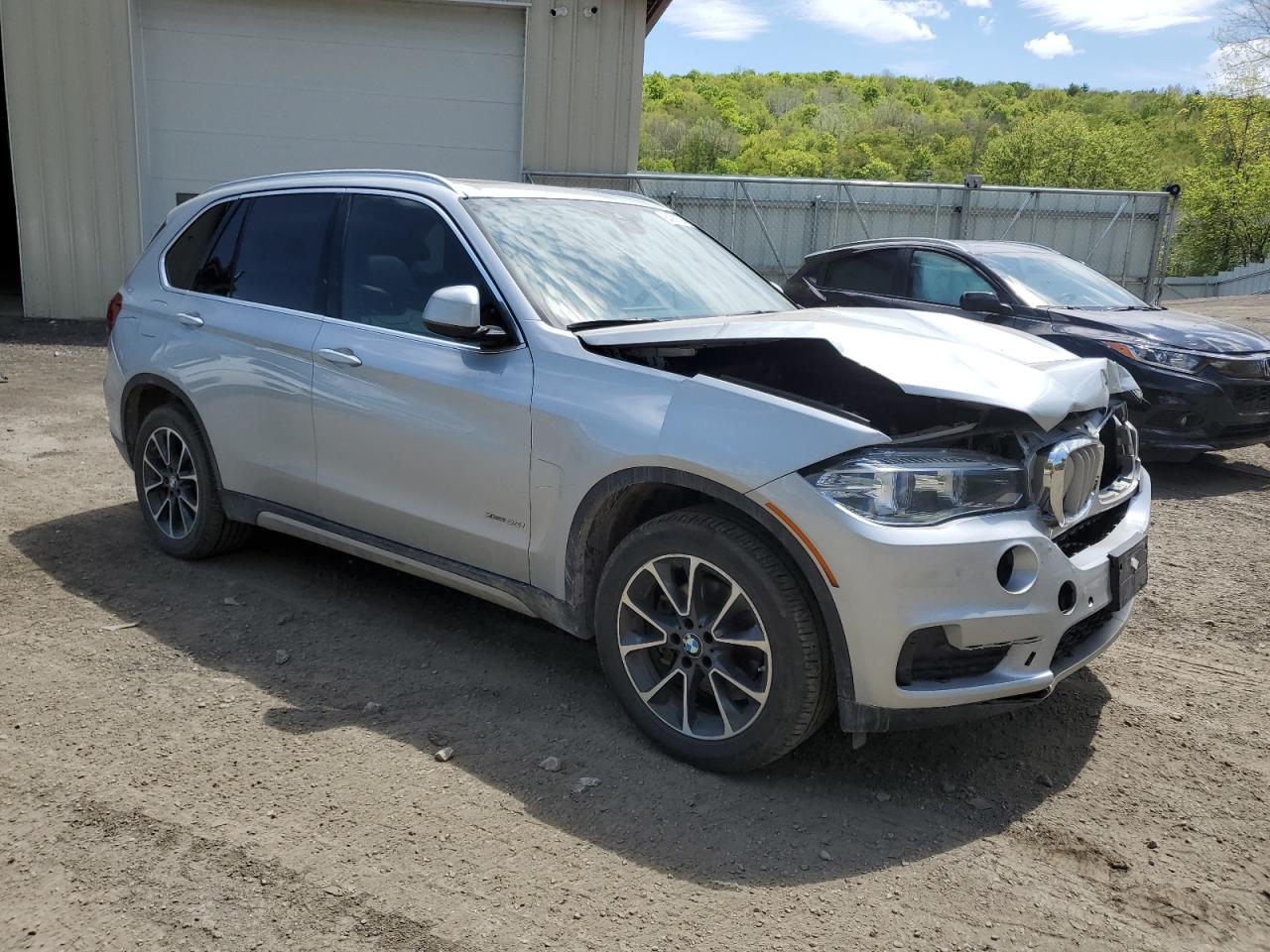 Photo 3 VIN: 5UXKR0C51J0Y00165 - BMW X5 