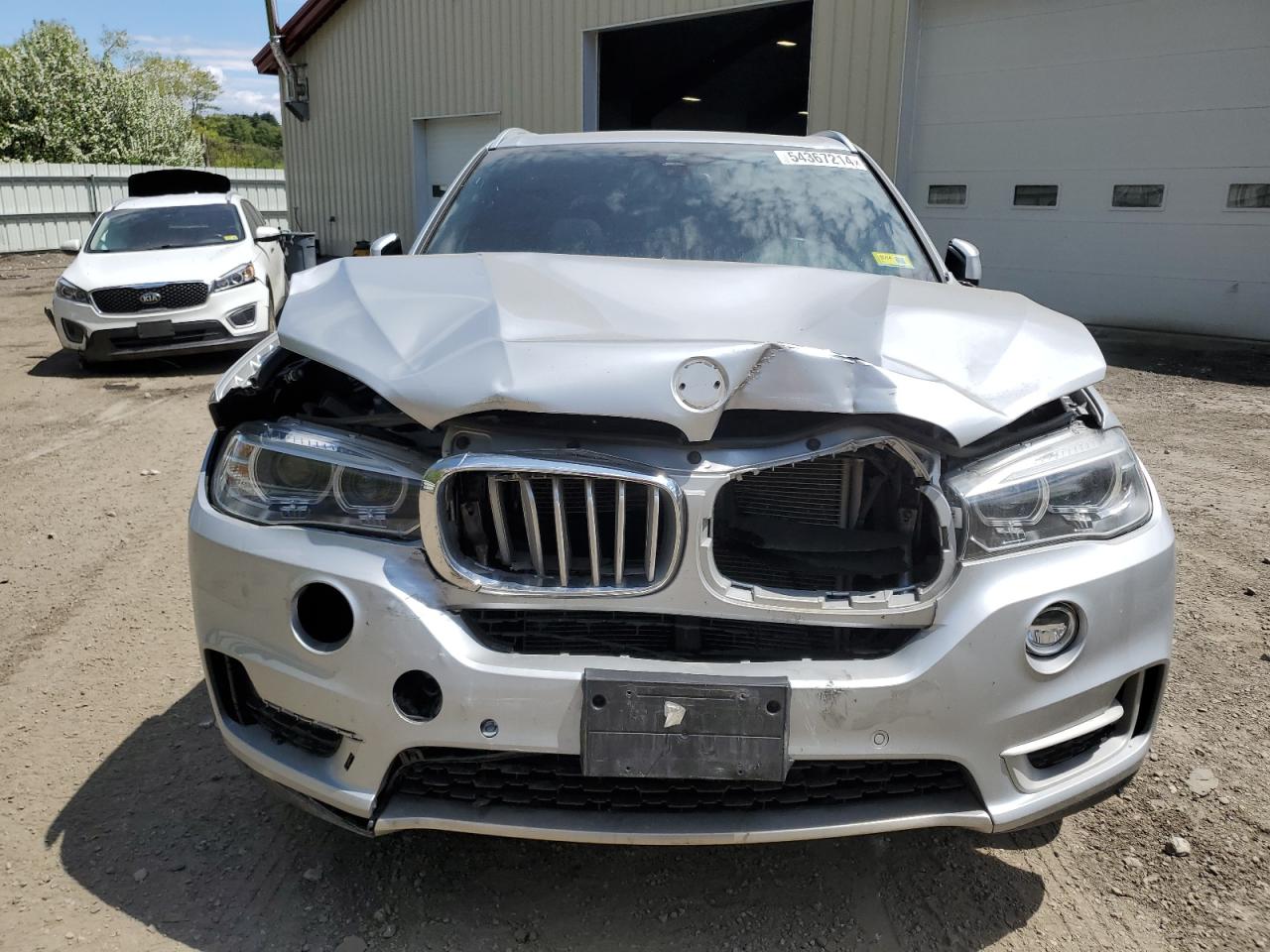 Photo 4 VIN: 5UXKR0C51J0Y00165 - BMW X5 