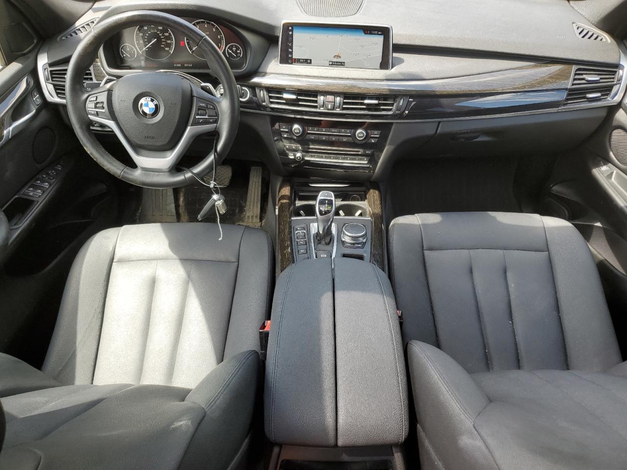 Photo 7 VIN: 5UXKR0C51J0Y00165 - BMW X5 