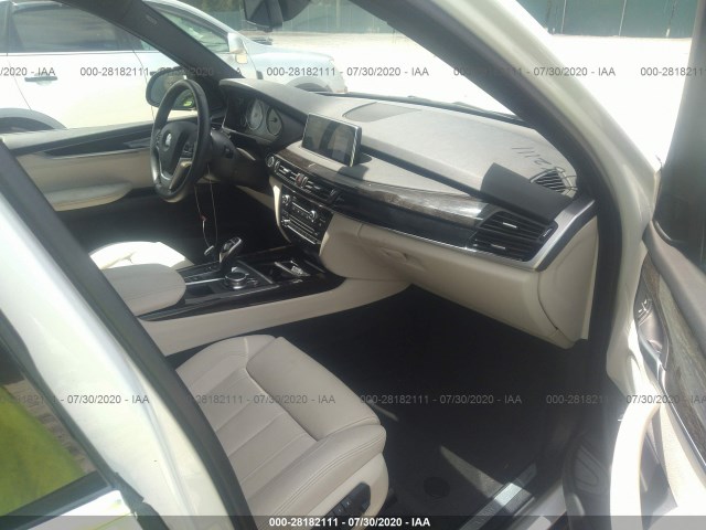 Photo 4 VIN: 5UXKR0C51JL073057 - BMW X5 