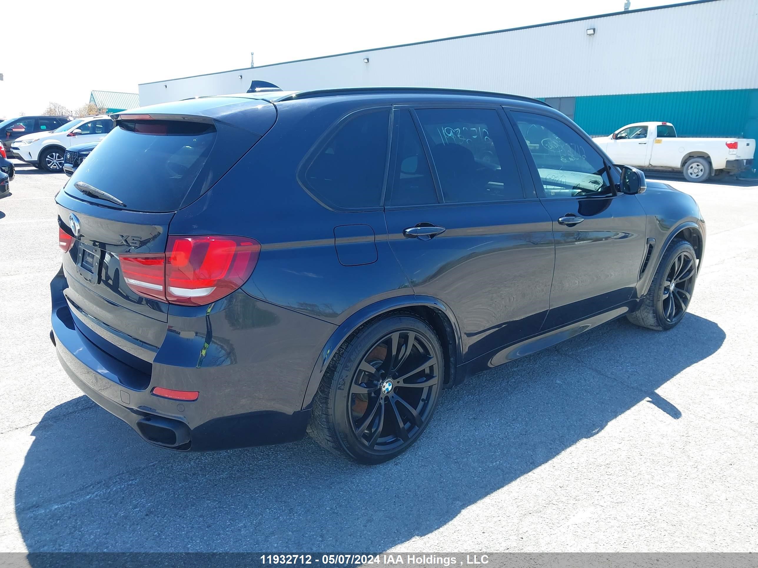 Photo 3 VIN: 5UXKR0C52F0K70103 - BMW X5 