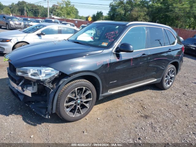 Photo 1 VIN: 5UXKR0C52F0P03029 - BMW X5 