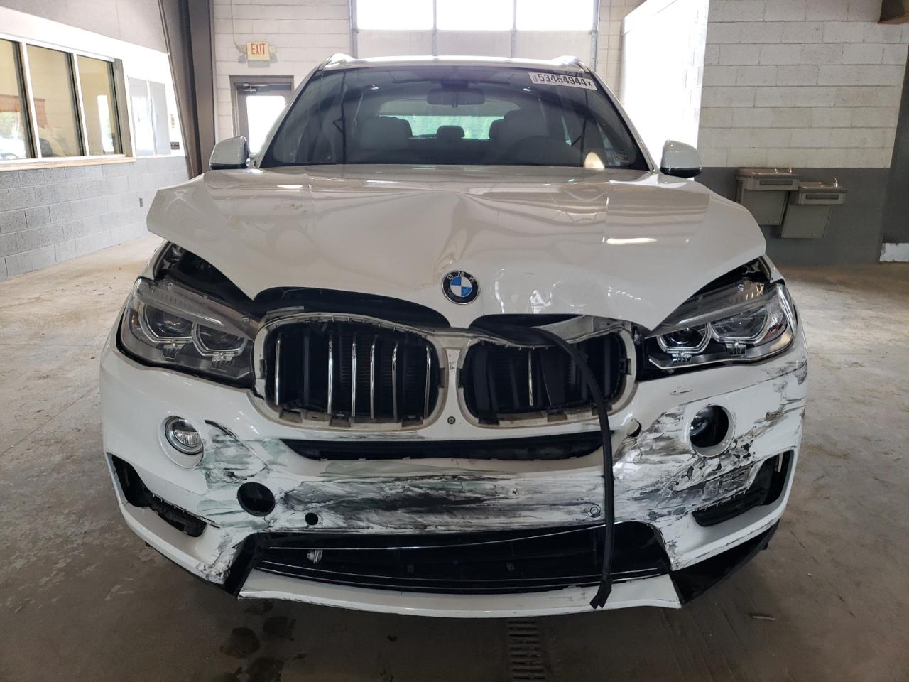 Photo 4 VIN: 5UXKR0C52F0P08148 - BMW X5 