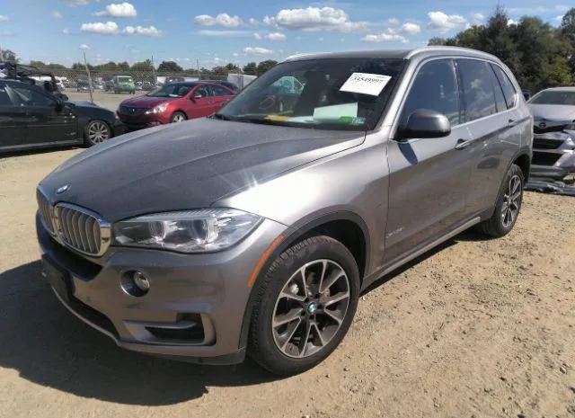 Photo 1 VIN: 5UXKR0C52JL072838 - BMW X5 